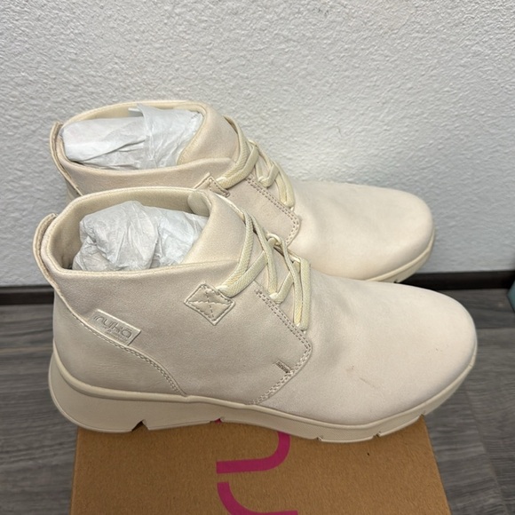 Ryka Women's Candid Weatherproof Ankle Bootie (WIDE) - Picture 5 of 6